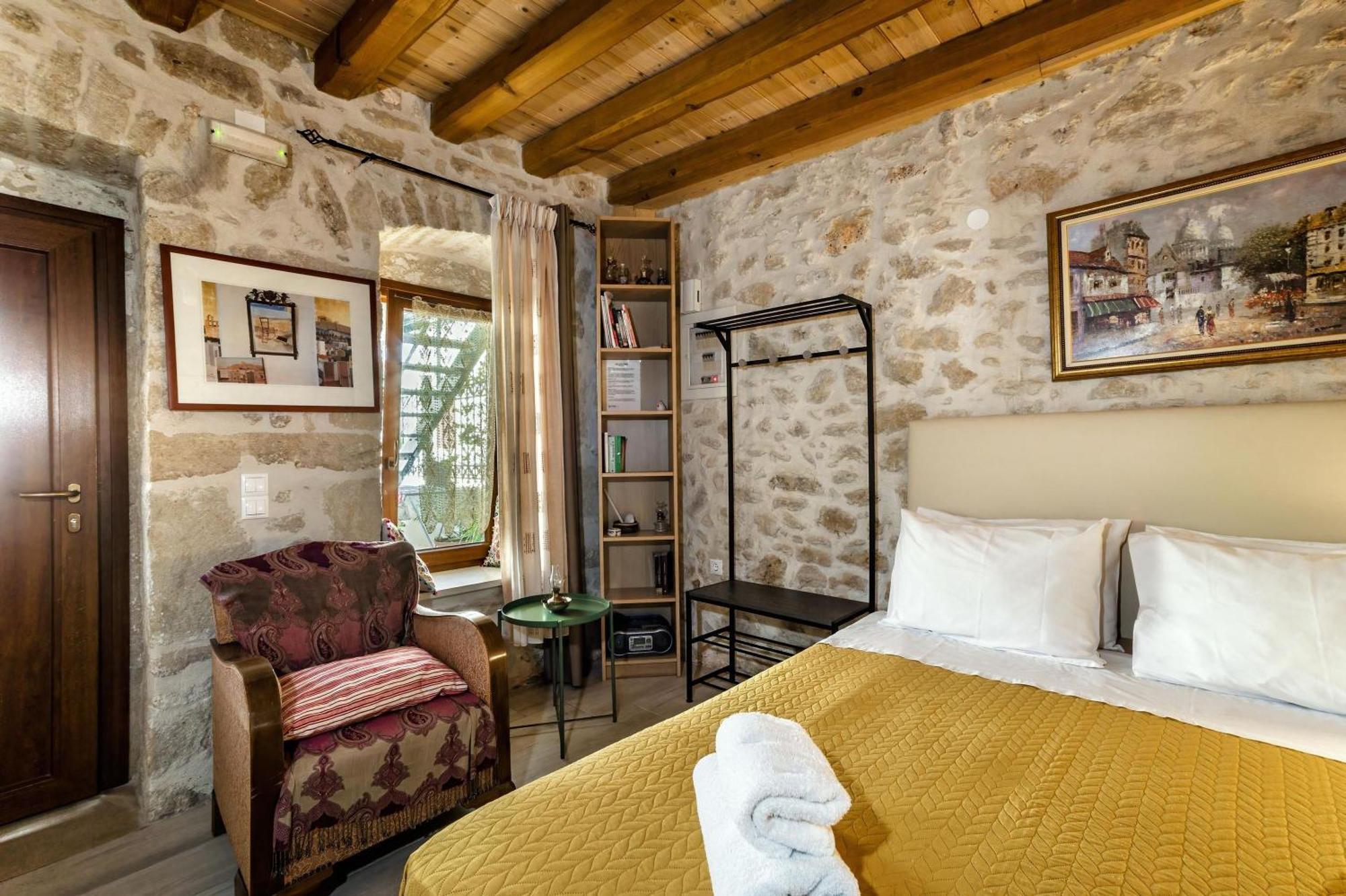 Guest House Aphrodite Kato Archanes Bagian luar foto