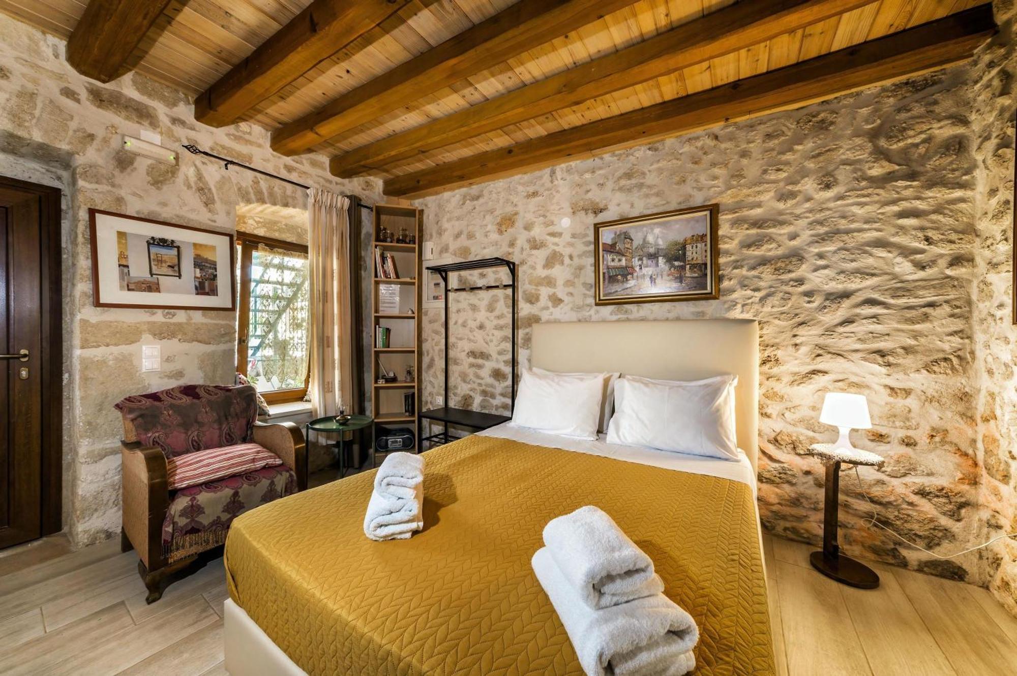 Guest House Aphrodite Kato Archanes Bagian luar foto