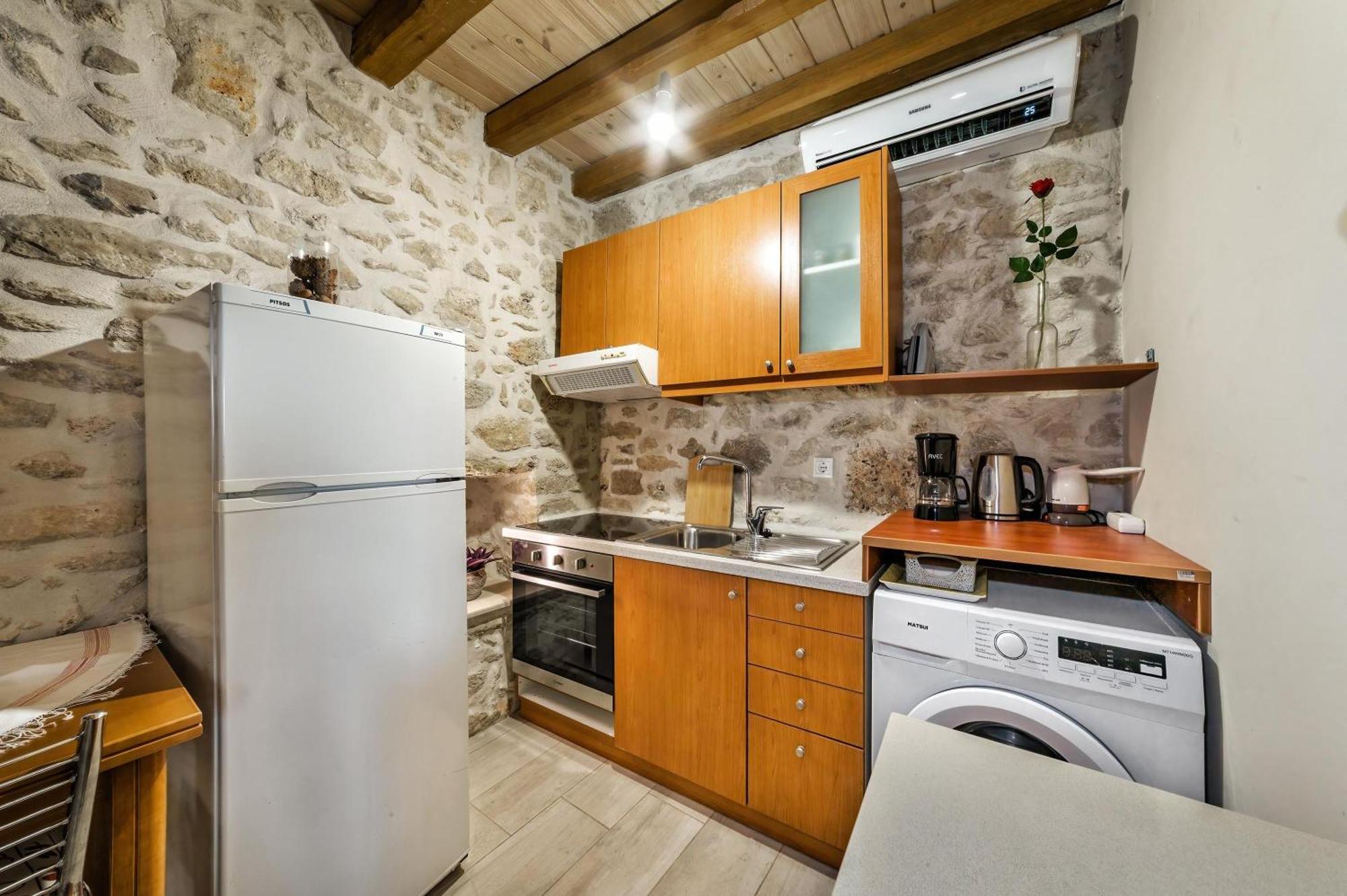 Guest House Aphrodite Kato Archanes Bagian luar foto